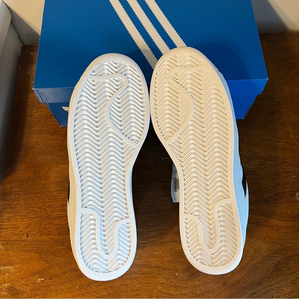 ADIDAS Women's White Superstar XLG Shoes - Picture 8 of 11